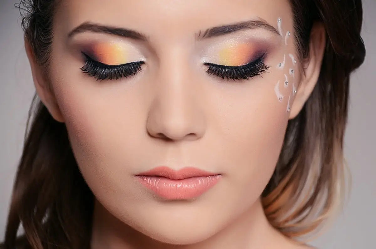 Trusa de machiaj, cadoul perfect pentru orice femeie - Pandera