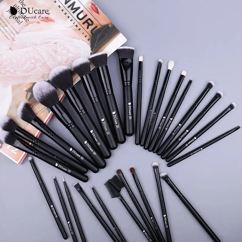 Set 27 Pensule Professional Ducare